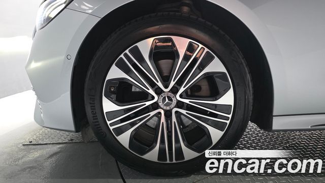 Mercedes-Benz E-Class W214 E220d 4MATIC Exclusive - фото 4