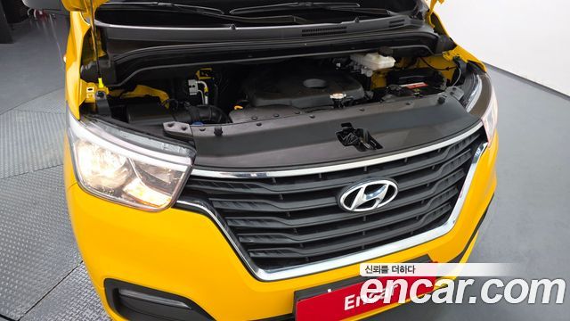 Hyundai Starex New Van 5-Seater Smart - фото 4
