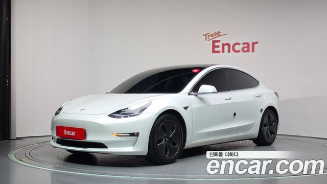 Tesla Model 3 Long Range AWD - фото 0