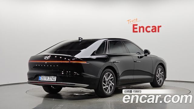 Hyundai Grandeur New GN7, гибрид Exclusive - фото 0