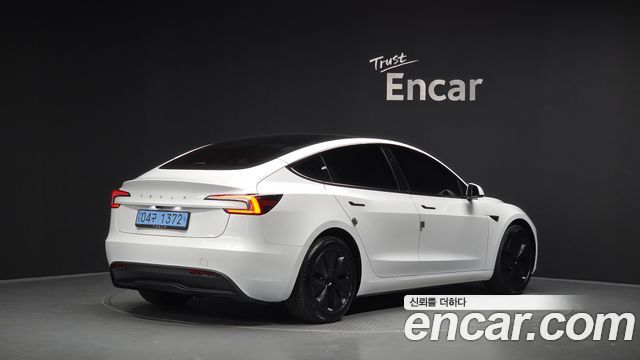 Tesla Model 3 RWD - фото 1