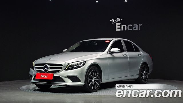 Mercedes-Benz C-Class W205 C200 - фото 0