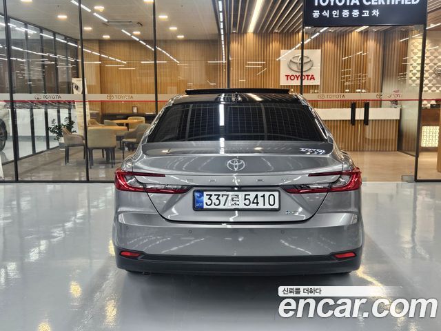 Toyota Camry XV80 2.5 XLE Premium Hybrid - фото 3