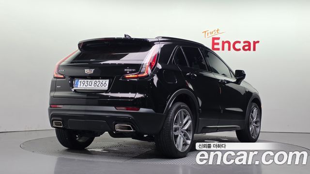Cadillac XT4 2.0 Sport AWD - фото 1