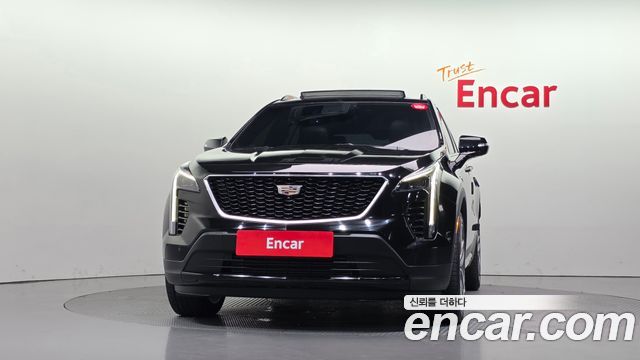Cadillac XT4 2.0 Sport AWD - фото 2
