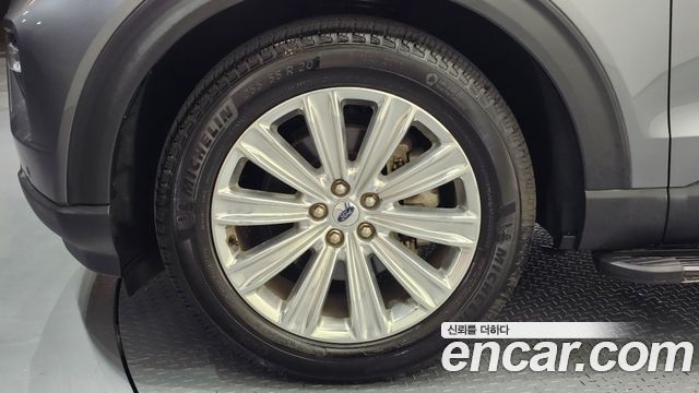 Ford Explorer 6-го поколения 2.3 LimIted 4WD - фото 4