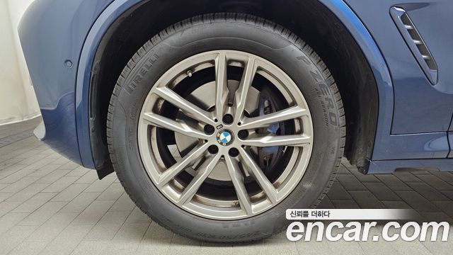BMW X3 G01 xDrive 20i M Sport - фото 3