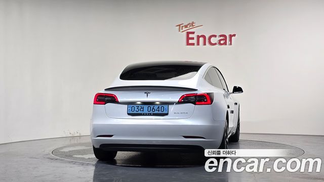 Tesla Model 3 Long Range AWD - фото 3