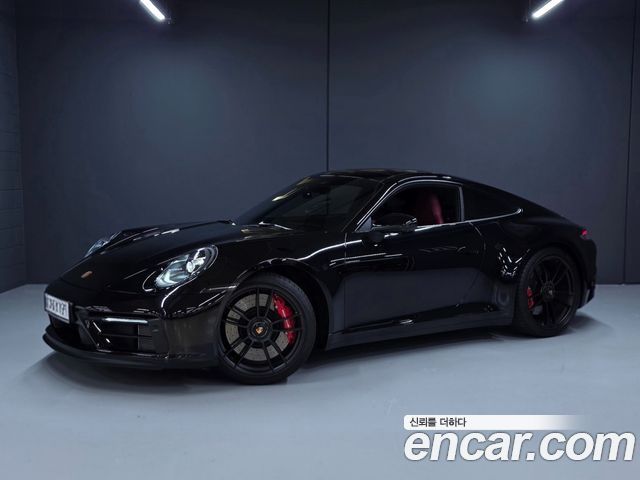 Porsche 911 Carrera 4 GTS - фото 0