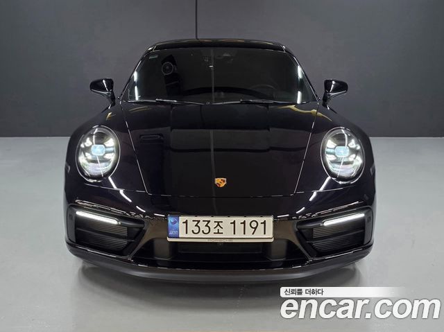 Porsche 911 Carrera 4 GTS - фото 2
