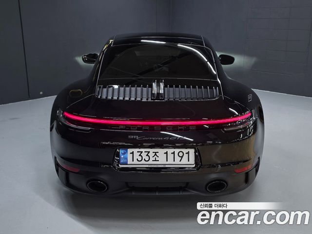 Porsche 911 Carrera 4 GTS - фото 3
