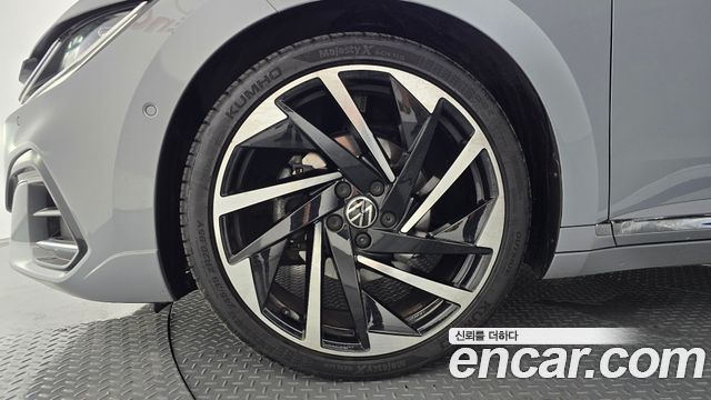 Volkswagen Arteon 2.0 TDI R-LIINE 4Motion - фото 4