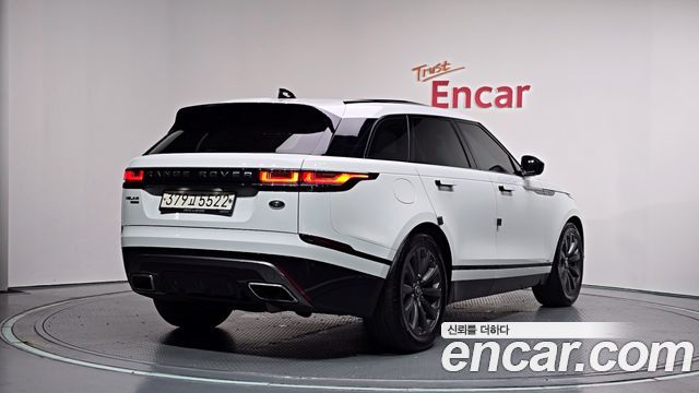 Land Rover Range Rover Velar 3.0 D300 R-Dynamic SE - фото 1