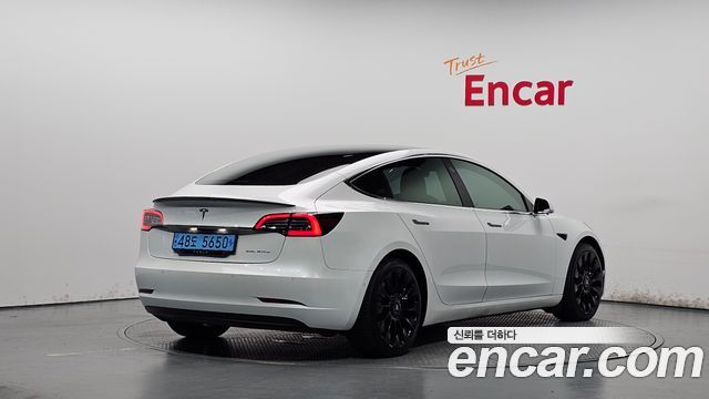 Tesla Model 3 Long Range AWD - фото 1