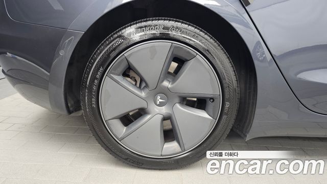 Tesla Model 3 Long Range AWD - фото 4