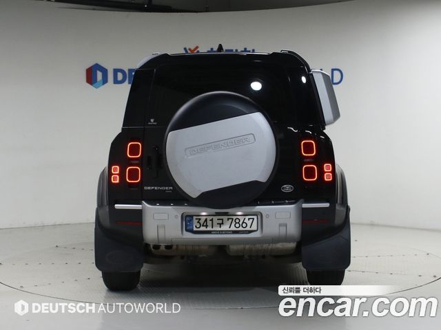Land Rover Defender L663 110 D300 HSE - фото 3