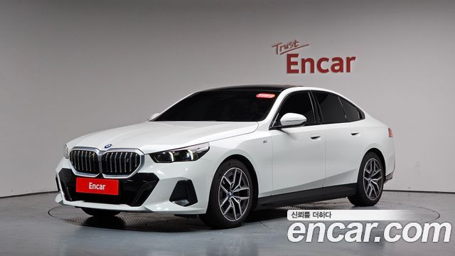 BMW i5 G60 eDrive 40 M Sport - фото 0