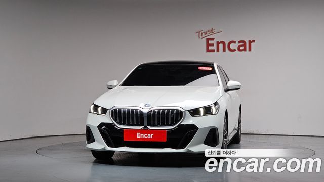 BMW i5 G60 eDrive 40 M Sport - фото 2