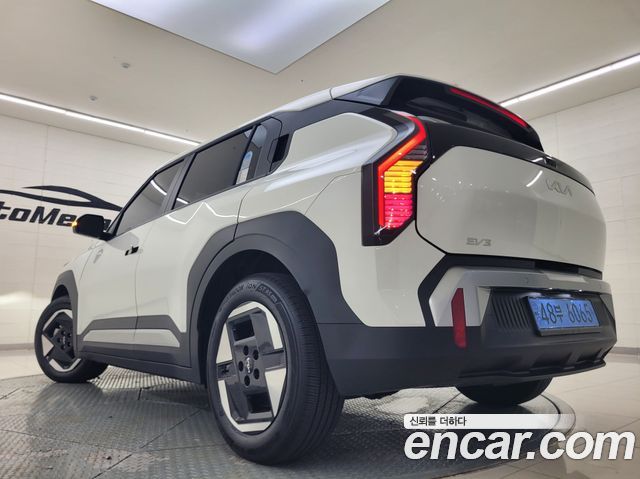 Kia EV3 Long Range 2WD AIr - фото 3