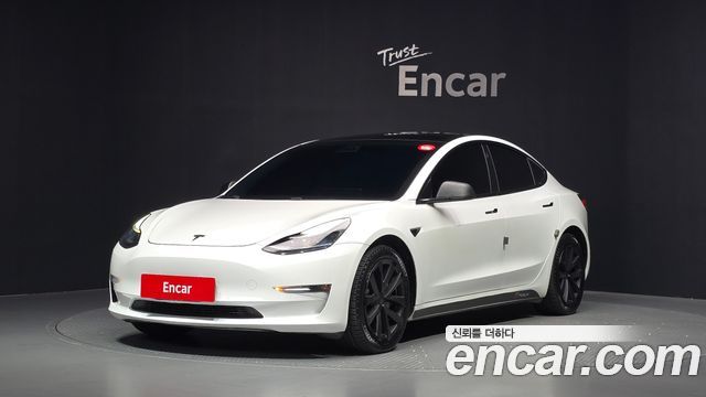 Tesla Model 3 Long Range AWD - фото 0
