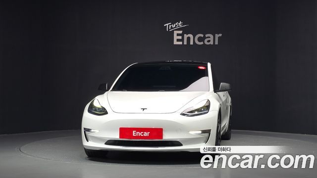 Tesla Model 3 Long Range AWD - фото 2