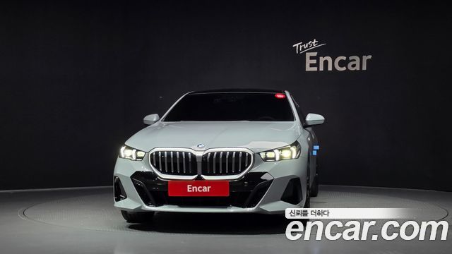 BMW 5 Series G60 530i xDrive M Sport - фото 2