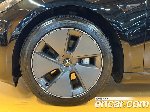 Tesla Model 3 Long Range AWD - фото 4