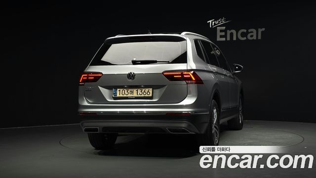 Volkswagen Tiguan Allspace 2.0 TDI Prestige - фото 3