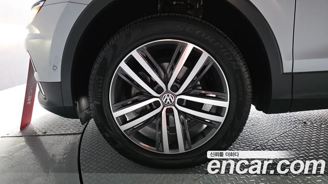 Volkswagen Tiguan Allspace 2.0 TDI Prestige - фото 4