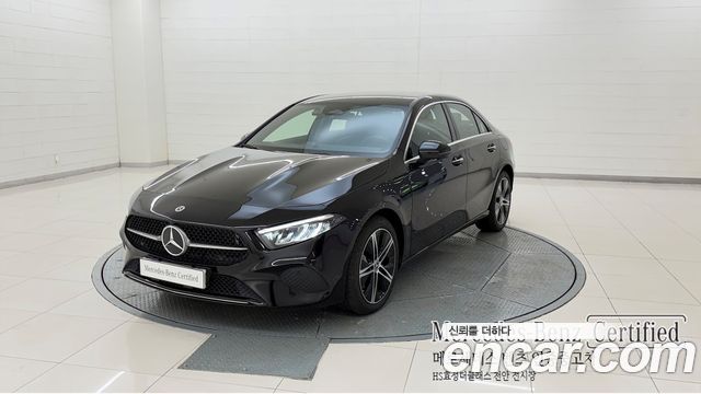 Mercedes-Benz A-Class W177 A220 Sedan - фото 0