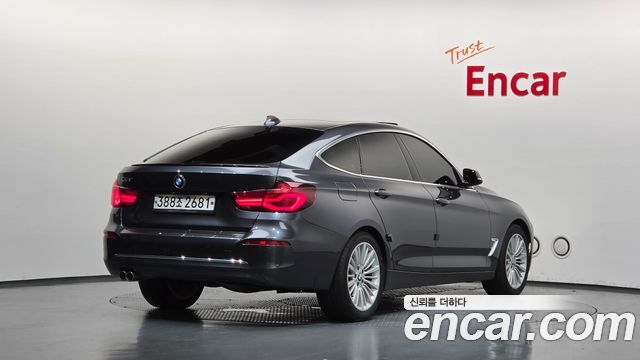 BMW Gran Turismo F34 GT 320d Luxury - фото 1