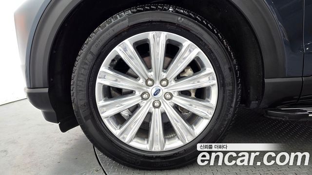 Ford Explorer 6-го поколения 2.3 LimIted 4WD - фото 4