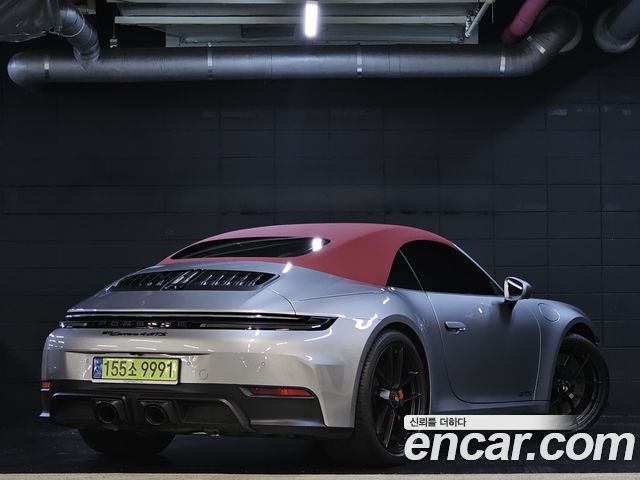 Porsche 911 Carrera 4 GTS Cabriolet - фото 3