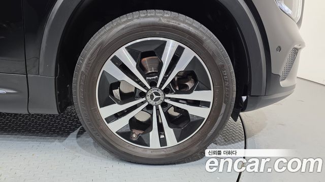 Mercedes-Benz GLB-Class X247 GLB220 - фото 4
