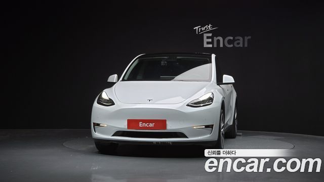 Tesla Model Y Long Range AWD - фото 2
