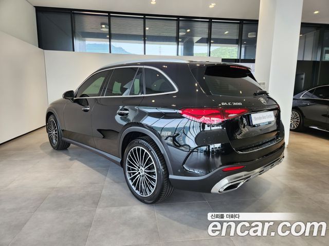 Mercedes-Benz GLC-Class X254 GLC300 4MATIC AMG Line - фото 2