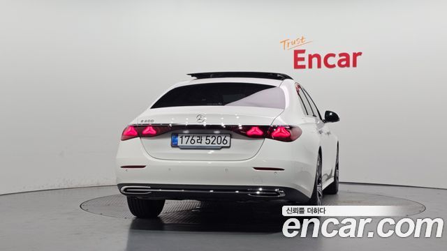 Mercedes-Benz E-Class W214 E200 Avantgarde - фото 3