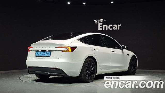 Tesla Model 3 Long Range AWD - фото 0