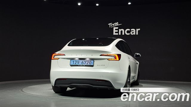 Tesla Model 3 Long Range AWD - фото 2