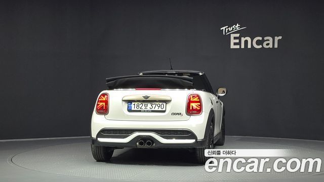 Mini Cooper Convertible S Resolute Edition 3rd Gen - фото 3