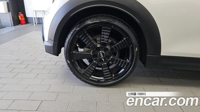 Mini Cooper Convertible S Resolute Edition 3rd Gen - фото 4