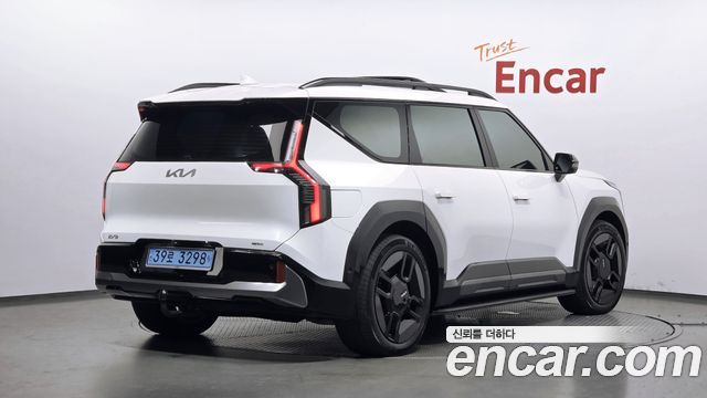 Kia EV9 Long Range 4WD GT Line - фото 1