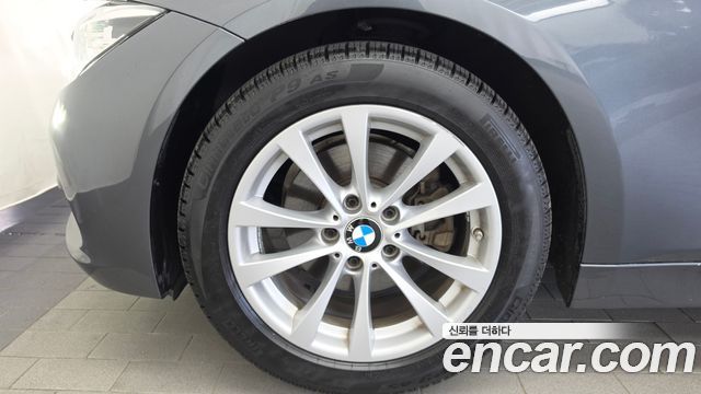 BMW 3 Series F30 320d - фото 4
