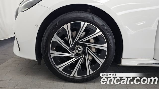 Mercedes-Benz E-Class W214 E300 4MATIC Exclusive - фото 4