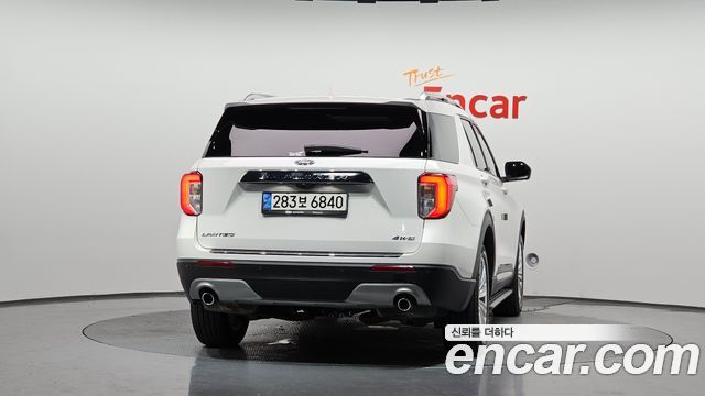 Ford Explorer 6-го поколения 2.3 LimIted 4WD - фото 3