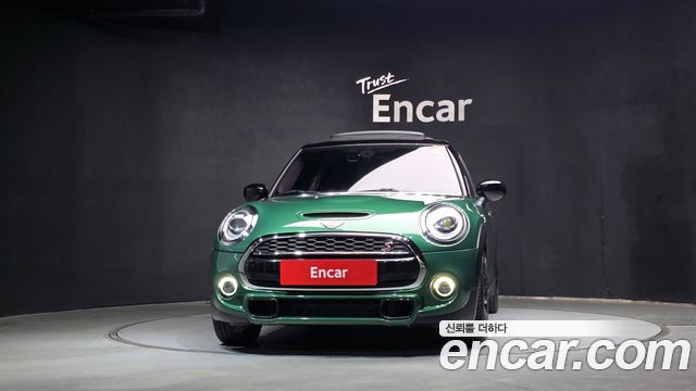 Mini Cooper S 5Door HIGH 3rd - фото 2