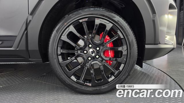 SsangYong Torres Gasoline 1.5 2WD Black Edition - фото 3