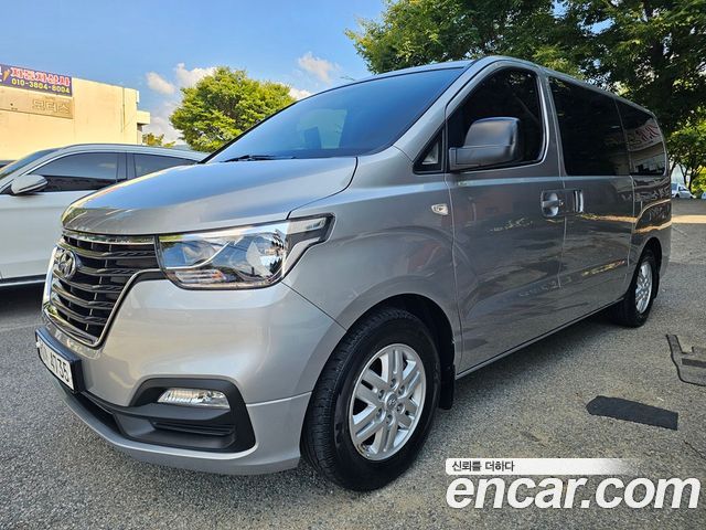 Hyundai Starex New Van 3-Seater Smart - фото 1
