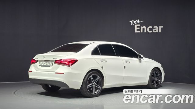 Mercedes-Benz A-Class W177 A250 4MATIC Sedan - фото 1