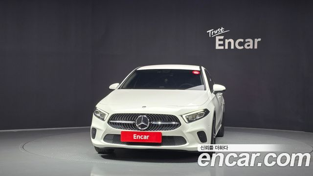 Mercedes-Benz A-Class W177 A250 4MATIC Sedan - фото 2